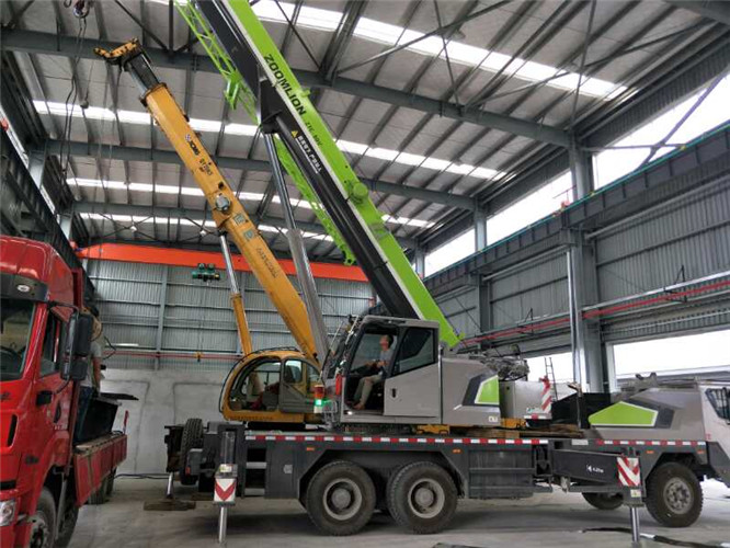 双牌县高空车出租需要注意哪些安全事项？