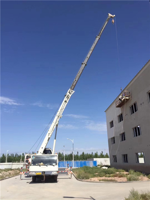 双牌县“轻装强干”—— 吊车的 “轻量化臂架” 技术